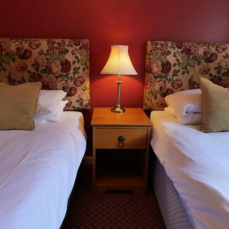 The Mary Arden Inn สแตรทฟอร์ด อะพอน เอวอน ภายนอก รูปภาพ